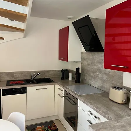 L'abri Du Bonheur Apartment